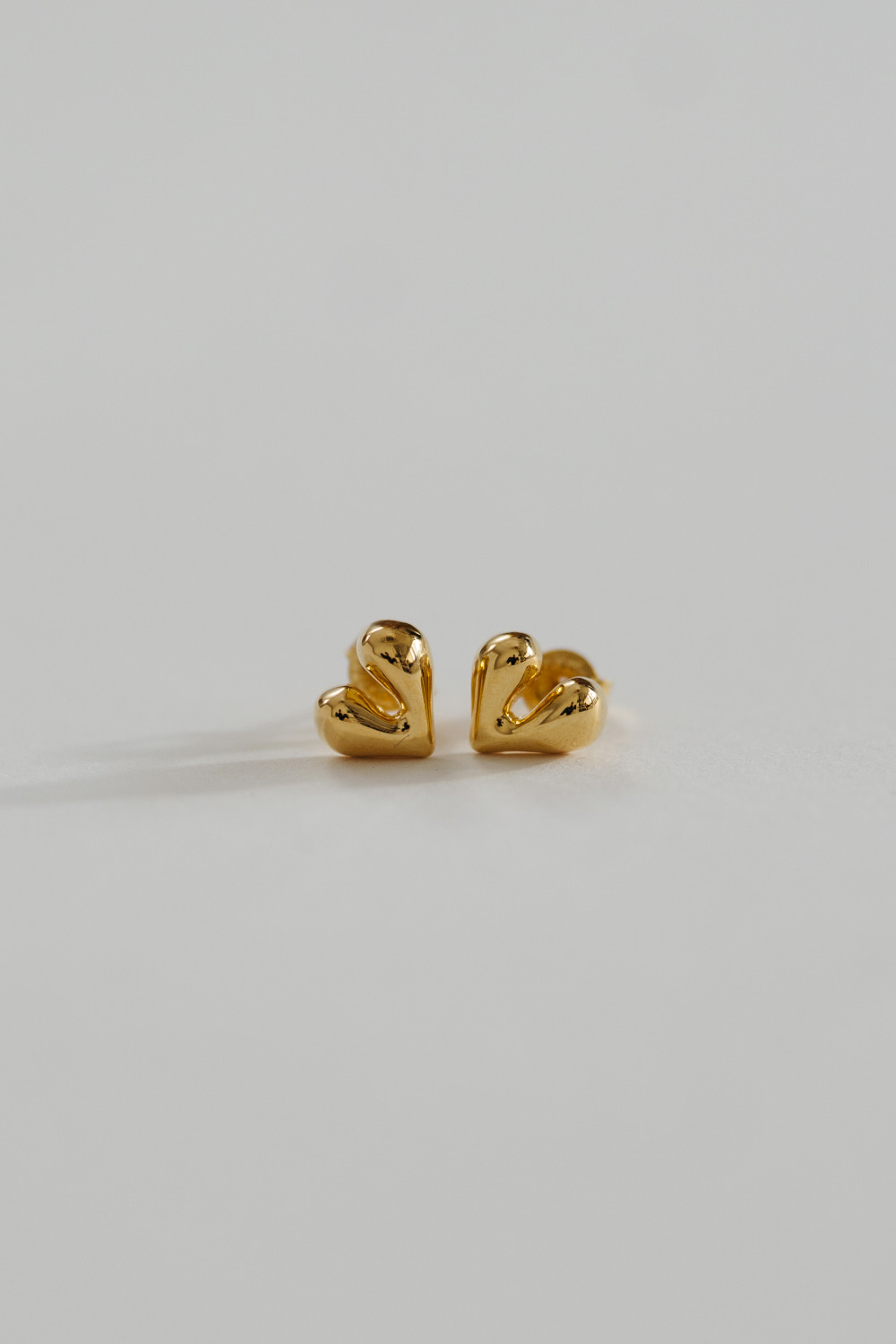 16027_Gold Mini Earrings
